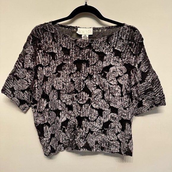 ✨ Y2K Vintage Cache Women's Short Sleeve Sheer & Textured Top - Black and Gray ✨ - Picture 1 of 4